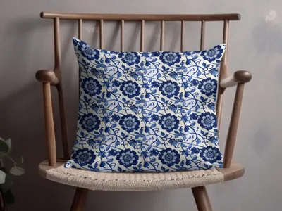 Blue Seamless Chinoiserie Floral Pattern Print Design