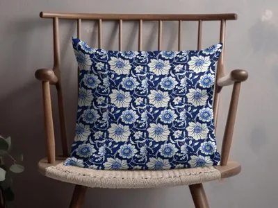 Blue Seamless Chinoiserie Flower and Vines Pattern
