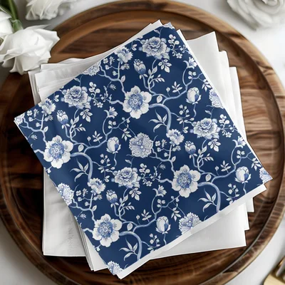 Blue Seamless Chinoiserie Pattern Floral Vines Design